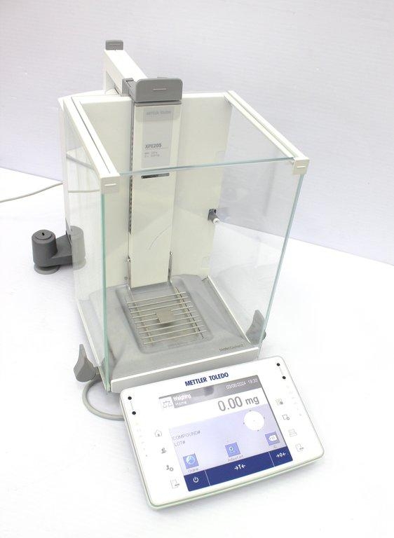 Mettler Toledo XPE205 Analytical Balance Precision 220 g 0.01 mg 120V 50 60Hz VG