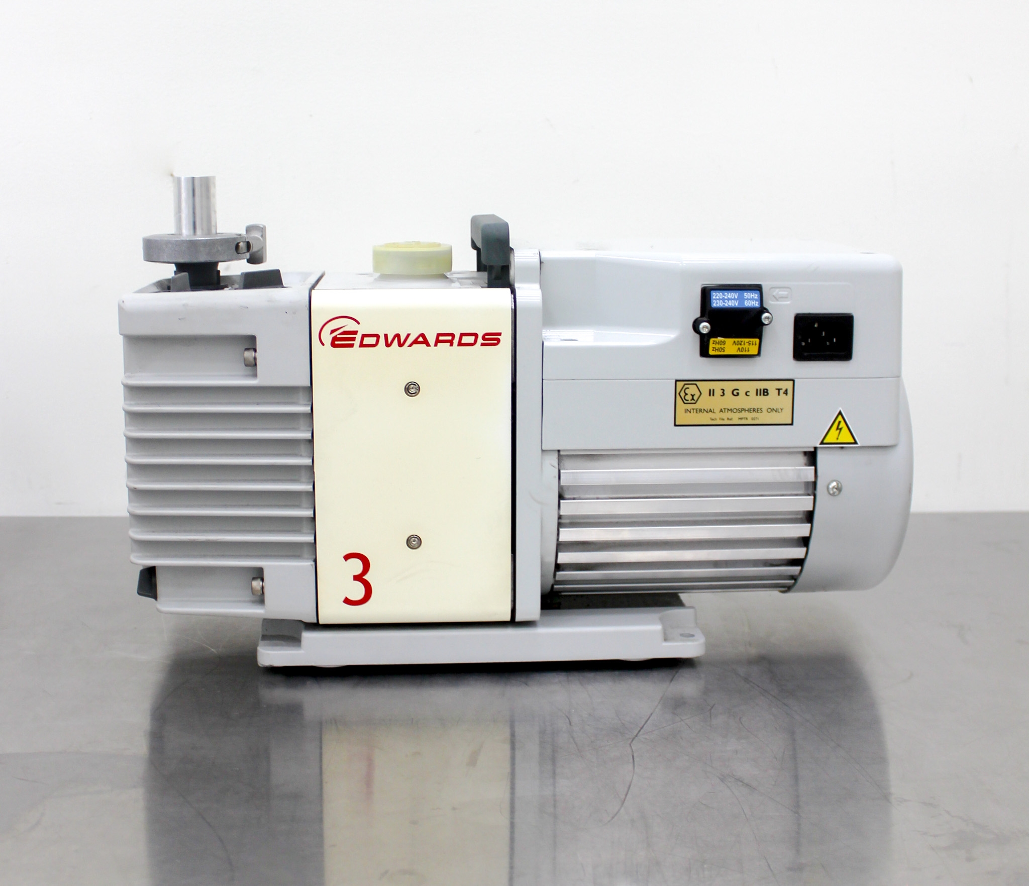 Edwards RV3 Vacuum Pump Rotary Vane High Throughput 220V 50/60Hz 48dBA Used