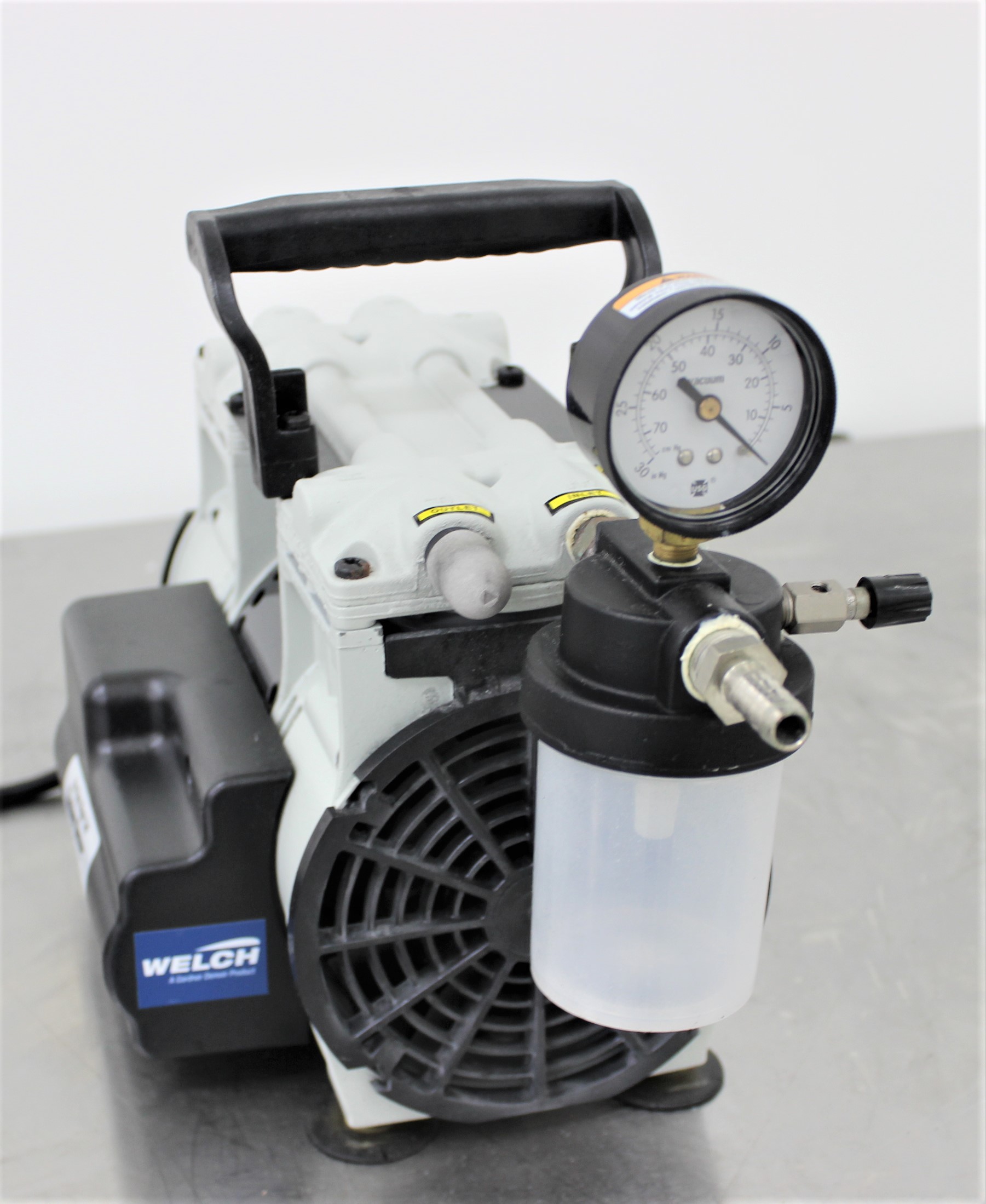 Welch 2567B-50 Vacuum Pump 100 LPM 60 Torr Use Gel Dryers Evaporators