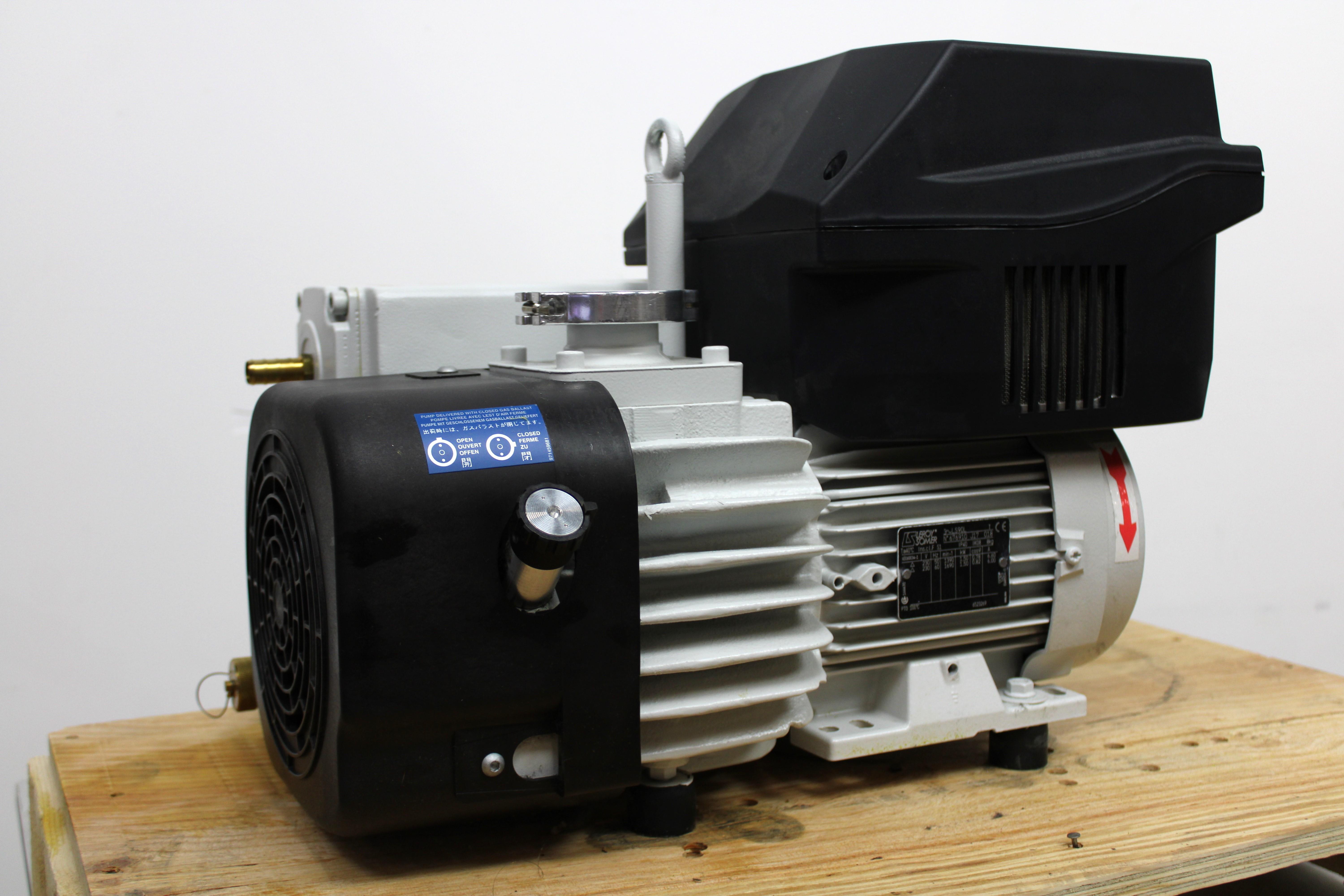 Leybold SV65BIFC Vacuum Pump Oil Sealed Vacuum Packaged 50-60Hz 200-240V Tested