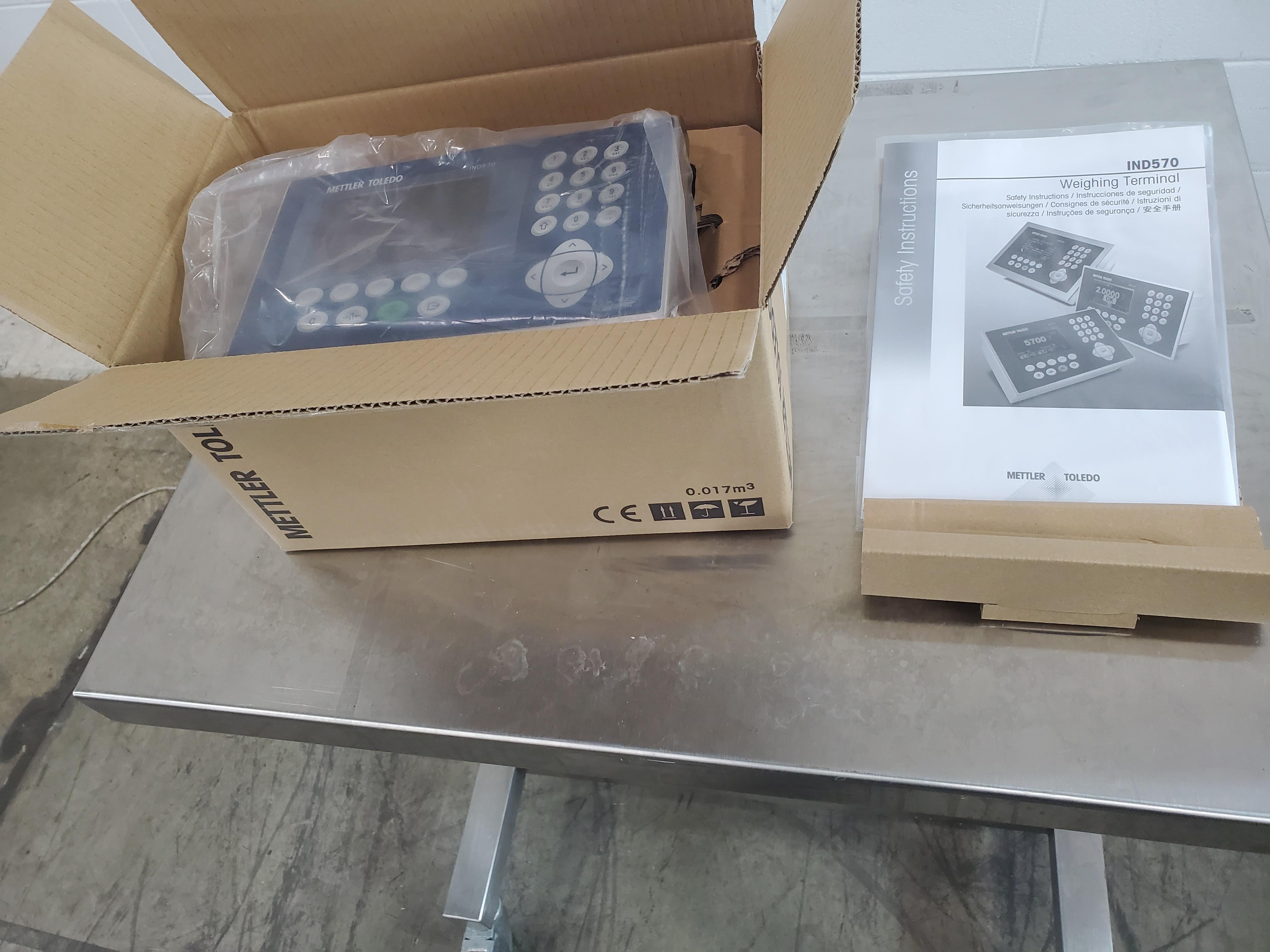 Mettler Toledo IND570 Weighing Terminal Weighing System Indicator, Stainless