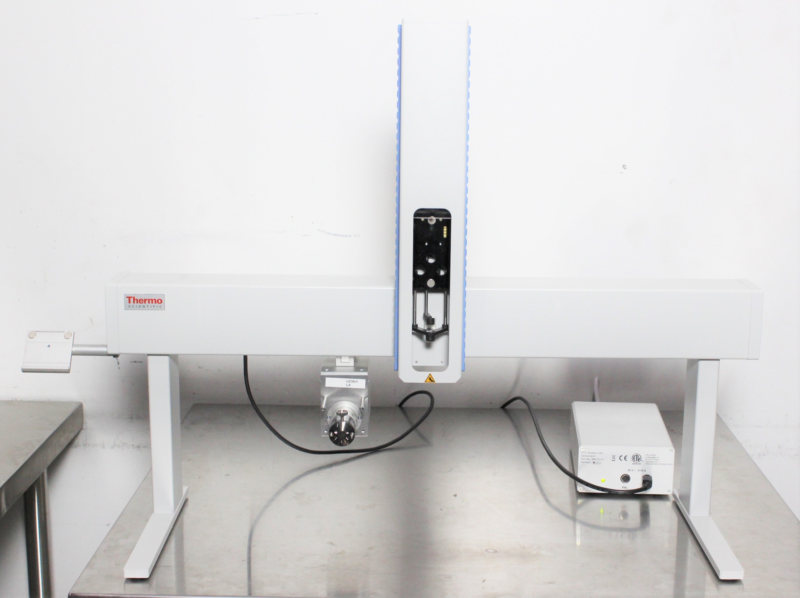 Thermo MXY 012-01A Autosampler HPLC GC Liquid Gas Chromatography System