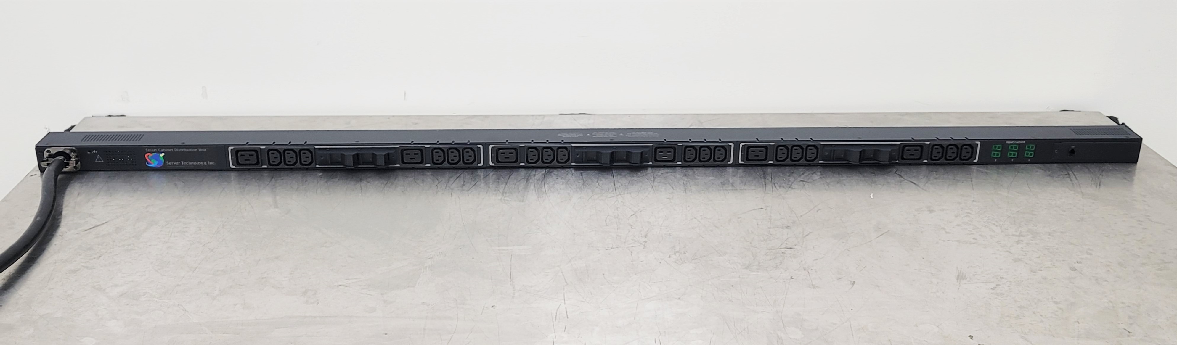 Sentry CL-24VY-L30MA Smart Cabinet Distribution Unit (CDU)