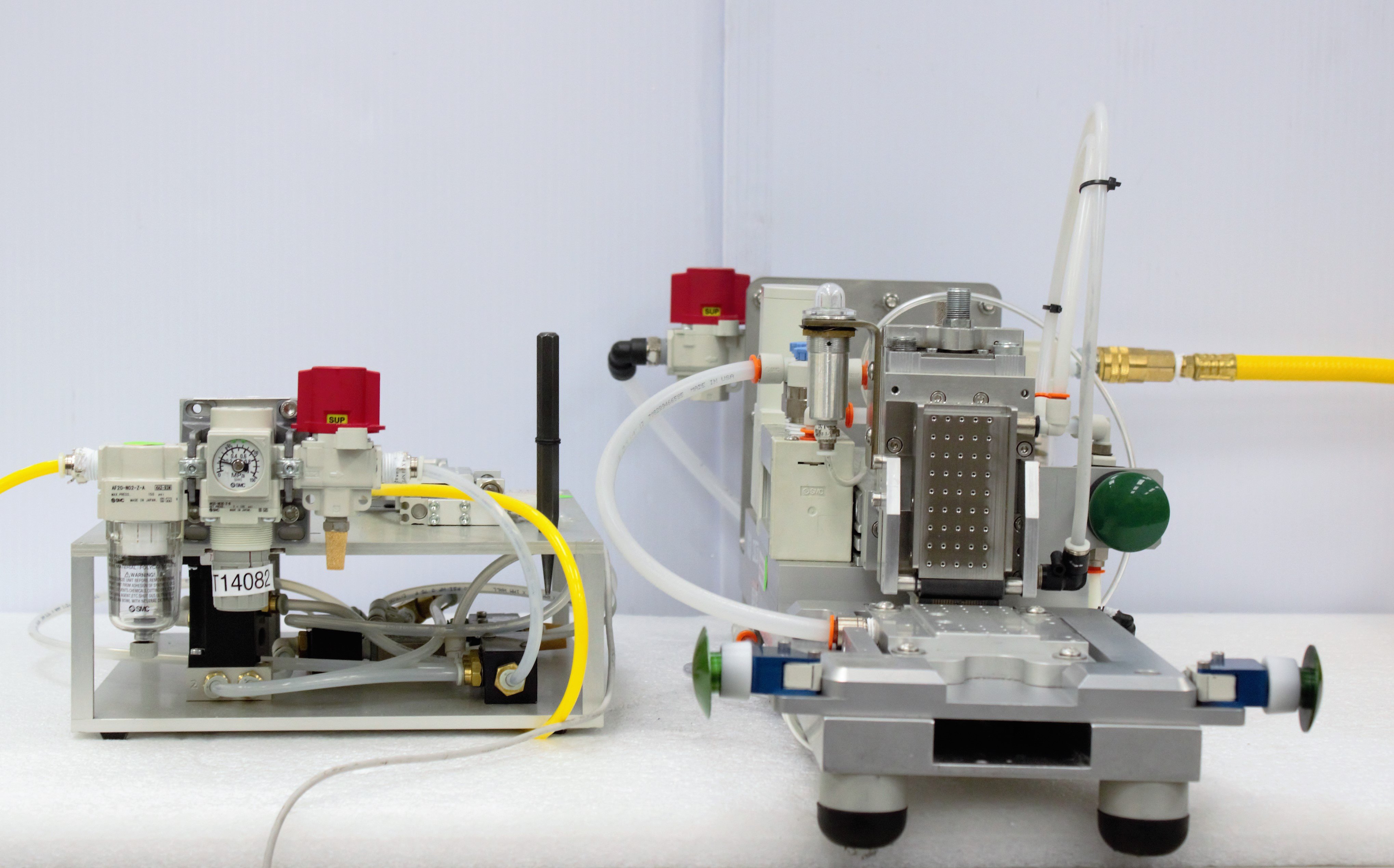 Thermo Scientific Custom Fixtures Accula Cartridges Manufacturing Setup