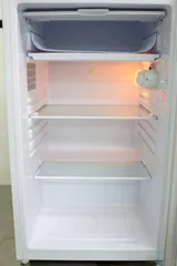 Avanti RM4406W Chest Freezer - Cold Storage for Frozen Goods - 120V 60Hz
