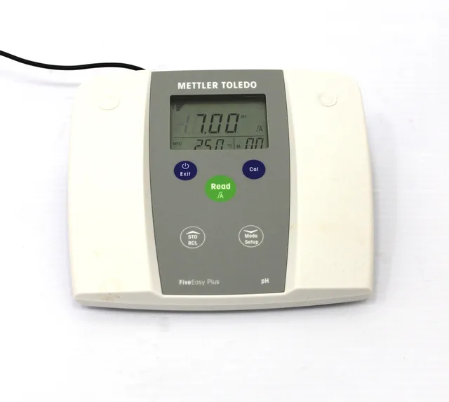 Mettler Toledo FiveEasy Plus FEP20 pH/mV Meter for Reliable Measurements