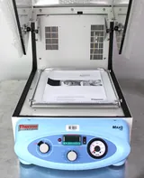 Thermo MaxQ 4450 Benchtop Orbital Shaker with Cooling & Heating Coil, 4 x 1L