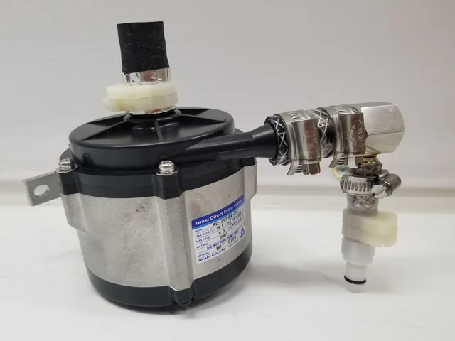 Hitachi 632-7042 Liquid Cooling Pump Genuine OEM New Condition, Iwaki M07110139
