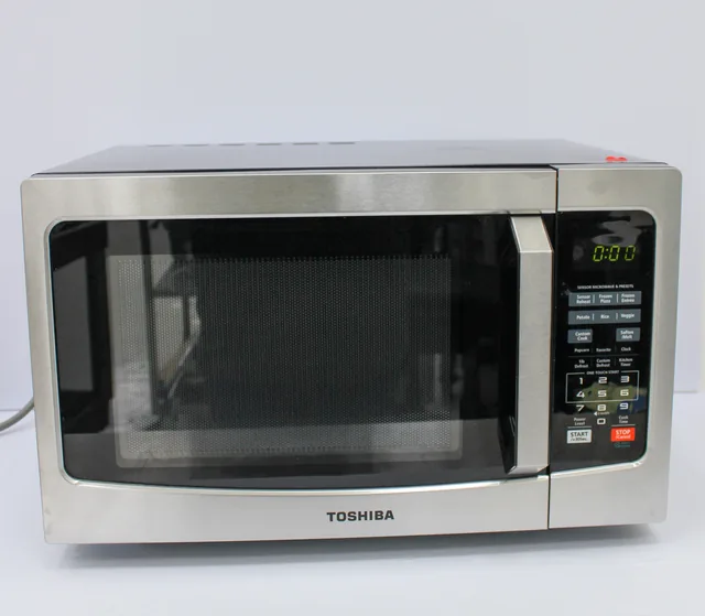 Toshiba EM131A5C-SS Microwave Oven, 120V, 60Hz, Used Condition