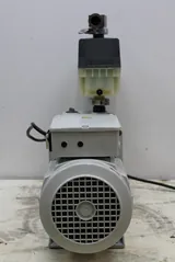 Edwards E2M30 Vacuum Pump Lab Dual Stage Rotary Vane 11.4 CFM 120V/220V