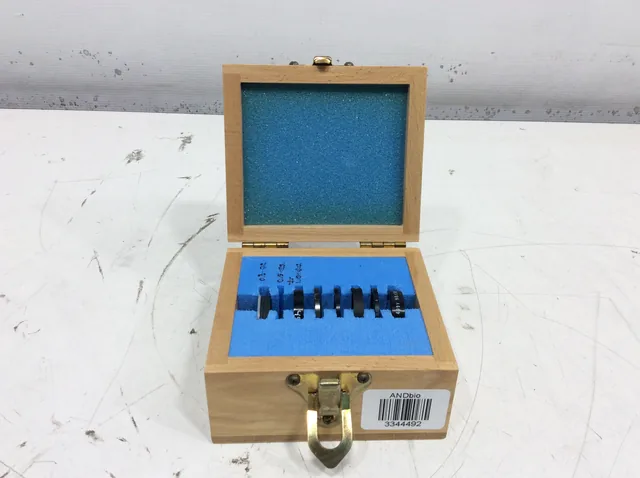 Edmund Optics Achromatic Lenses Set with Protective Case Includes 9 Lenses