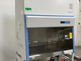Thermo Fisher Scientific Type A2 Laminar Flow Cabinet Clean Bench
