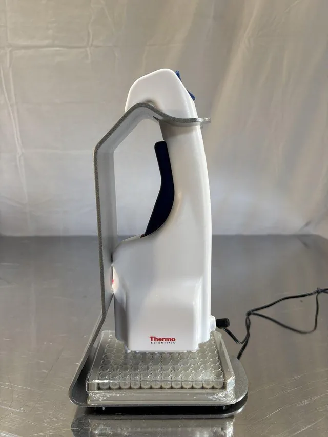 Thermo Scientific 4105MAT 8 Channel Decapper Unit for Sample Processing