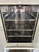 VWR CO2 Incubator Basic 10810-888 Laboratory Incubator - Tested, Powers On