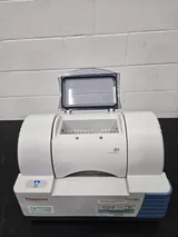 Thermo Nicolet iS5 FT-IR Spectrometer with iD1 Transmission