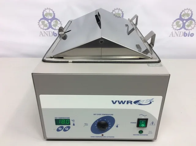 VWR 1229 Digital Microprocessor Controlled 18L Water Bath for Lab Applications
