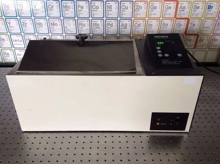 Precision Scientific 260 Water Bath, Circulating, 19L Capacity, 5-100C, 0.05 Stability