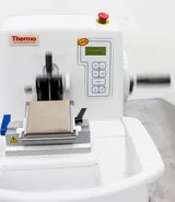 Thermo Shandon Finesse ME+ Microtome Motorized Cutting