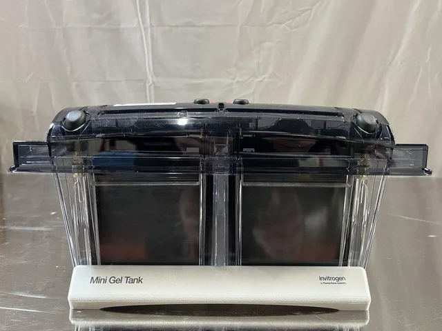 Invitrogen A25977 Mini Gel Tank Near-New Condition