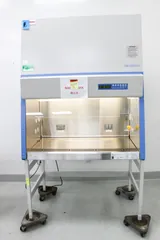 Thermo 1375 Bio Safety Cabinet 1300 Series A2 4ft with Stand