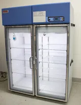 Thermo REL5004A22 Lab Refrigerator 1447L Glass Doors