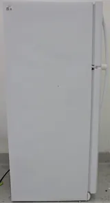 Frigidaire FFTR1814TWO Refrigerator Top-Freezer 18.0 Cu. Ft. Used Very Good