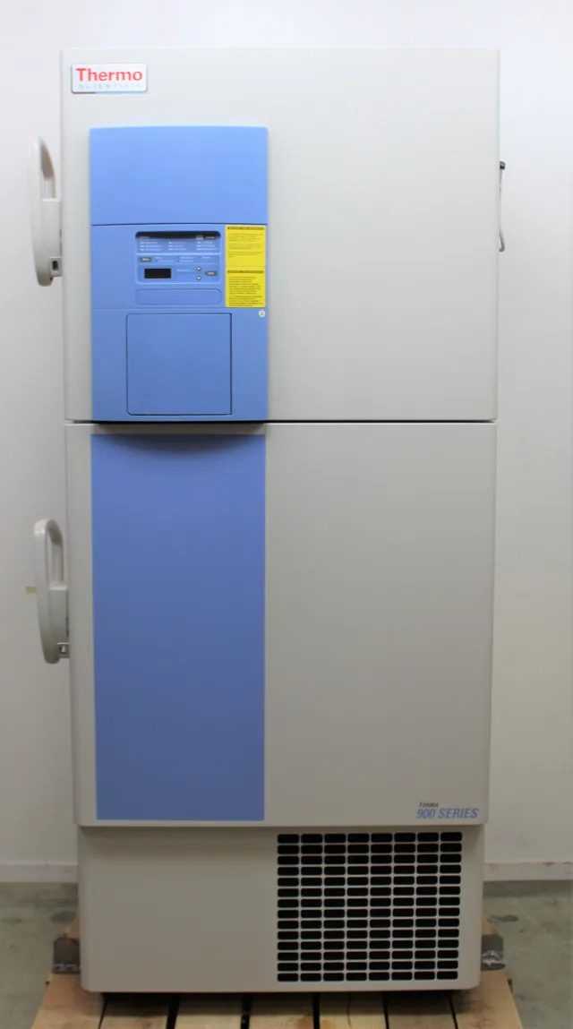 Thermo FORMA 900 SERIES 993 Ultra-Low Temperature Freezer, 490L Capacity