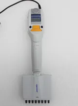 Eppendorf Xplorer Plus Pipette 8-Channel 15-300uL Electronic