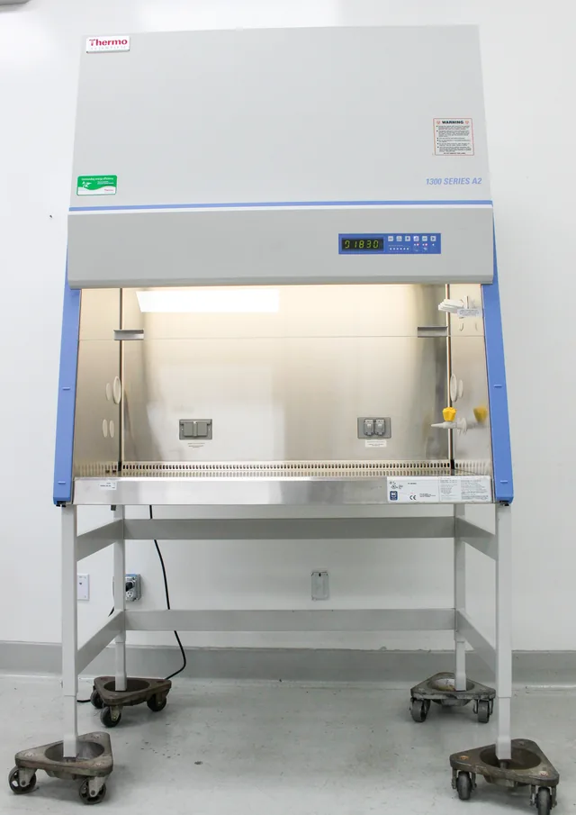 Thermo 1375 Bio Safety Cabinet 1300 Series A2 4ft with Stand
