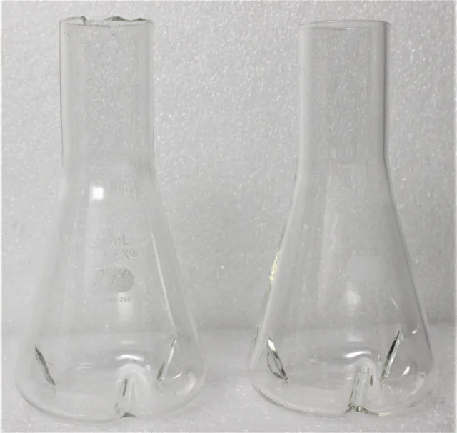 Pyrex Pyrex 250mL Baffled Flasks 4446 & 4444-250 Lab Use Lot of 2