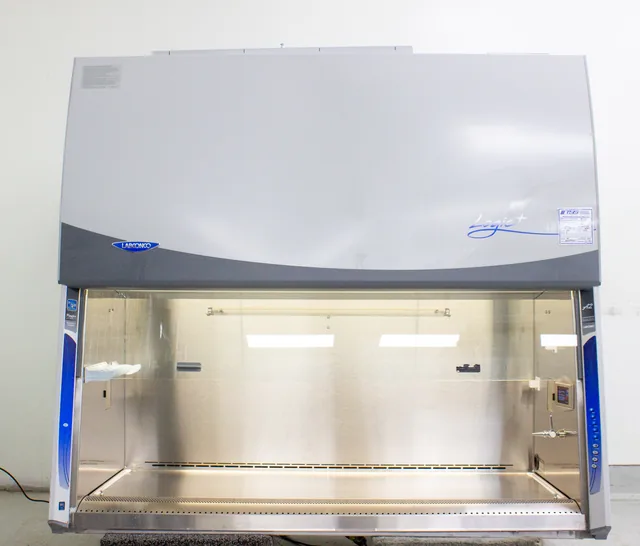 Labconco Purifier Logic+ Class II A2 Biosafety Cabinet 5 ft Used
