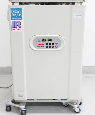 Sanyo MCO-18AIC CO2 Incubator Stainless Steel 170L, Temp Range 5-50C
