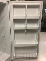 Frigidaire FKFH21F7HWD 20.6 Cu. Ft. Commercial Freezer -20C Used