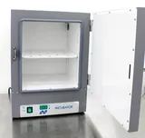 Shel Lab El1M General Purpose Incubator with Temperature Range 8'C to 70'C