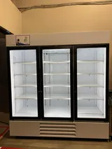 Fisher Scientific Triple Door Refrigerator. 115V.