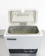 Fisher Scientific 5L-M Isotemp Waterbath Digital Control 5L Capacity
