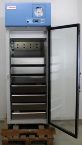 Thermo FRBB2304V22 Blood Bank Refrigerator 23.3 CU.FT., 659L Capacity