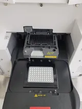 Applied Biosystems 4470660 QuantStudio Dx Real-Time PCR Instrument