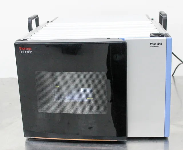 Thermo Scientific Split Sampler FT Vanquish Autosampler 120V/220V