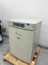 Forma Scientific CO2 Water Jacket Incubator Model 3110, Hepa Filter, 115V