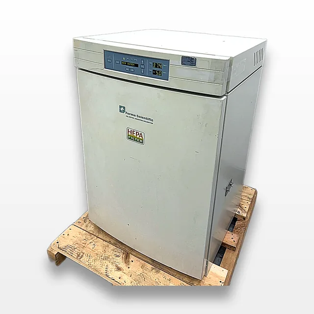 Forma Scientific CO2 Water Jacket Incubator Model 3110, Hepa Filter, 115V