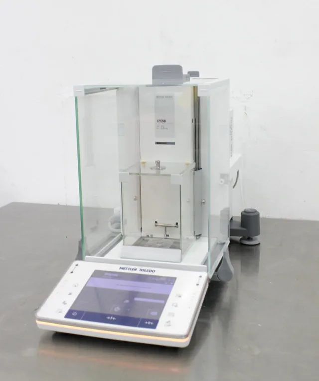 Mettler Toledo XPE56 Micro Analytical Balance 52g 0.001mg RS-232 Touchscreen
