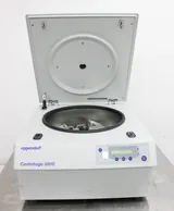 Eppendorf 5810 Centrifuge with A-2-MTP Rotor, 14,000 RPM