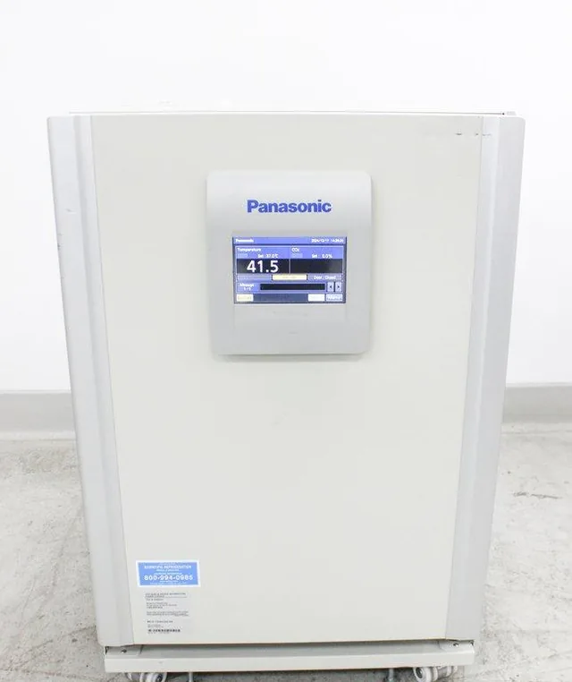 Panasonic MCO-170AICUV-PA CO2 Incubator with LCD Touchscreen, 5.8 cu.ft