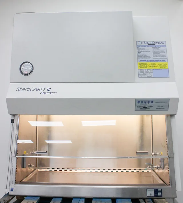 The Baker Company SterilGard III Advance SG 403 Biosafety Cabinet 4ft