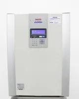 Sanyo MCO-19AIC UV CO2 Incubator 170L - Advanced Temperature & Humidity Control