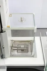 Mettler Toledo XPE26 micro-analytical balance 120V 50/60Hz touchscreen calibration