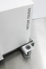Mettler Toledo XPE26 micro-analytical balance 120V 50/60Hz touchscreen calibration