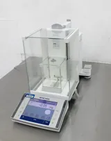 Mettler Toledo XP26 Analytical Balance Door Issue Touchscreen 120V 50/60Hz