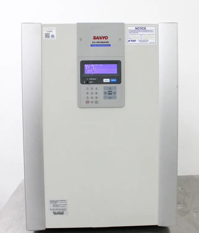 Sanyo MCO-19AIC UV CO2 Incubator 170L Temp Control